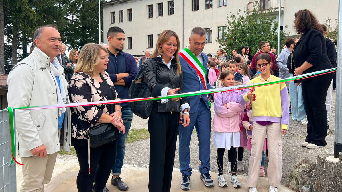 montone scuola inaugurazione