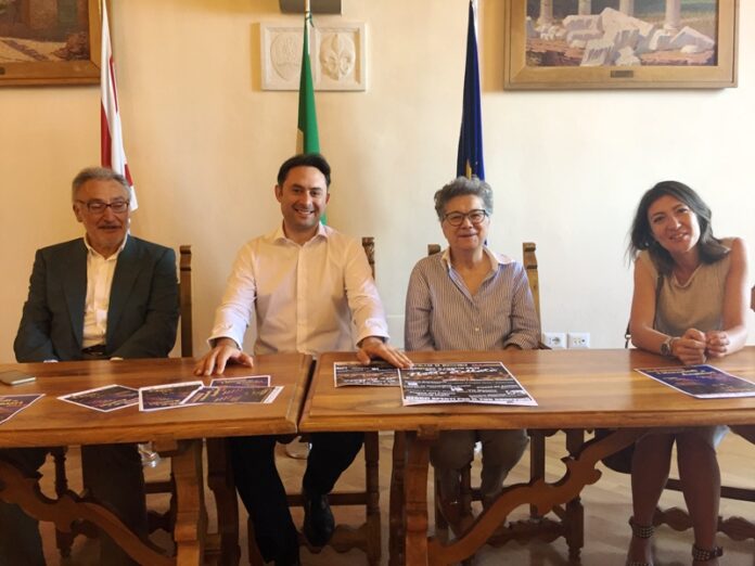 foto-conferenza-pre-mercoledi-di-anghiari-2017